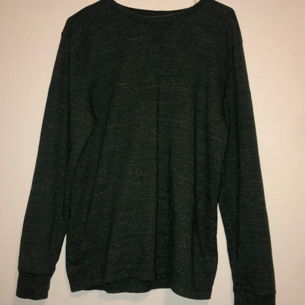 Long sleeve crew neck in army green